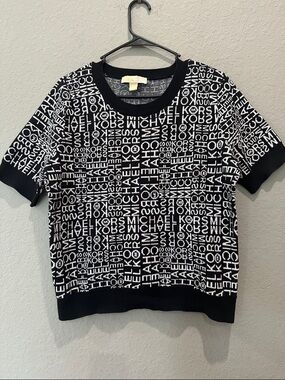 Michael Kors Short Sleeve Sweater Monogrammed All Over Sz XL EUC